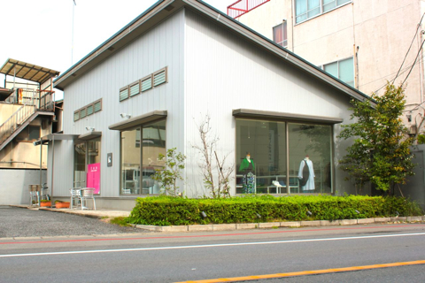 Binは、富士重工さんの西隣にあります。