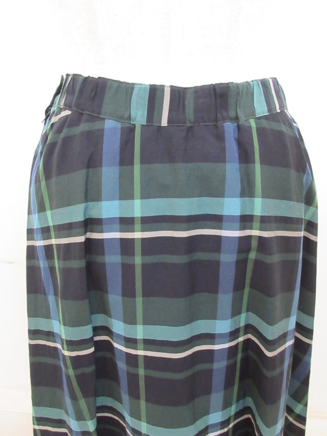 KEI Hayama PLUS スカート　新品 Vert キュプラコットン先染めフレアスカート(裏地付き)（フレア