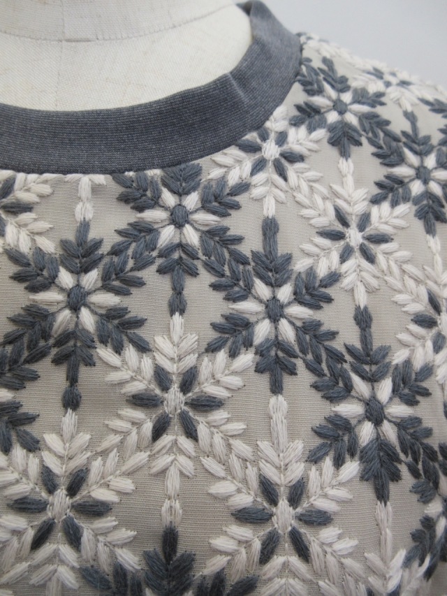 KEI Hayama PLUS(ケイハヤマプリュス) 小花スピングル刺繍×ストレッチ  